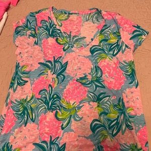 Lilly Pulitzer shirt size medium